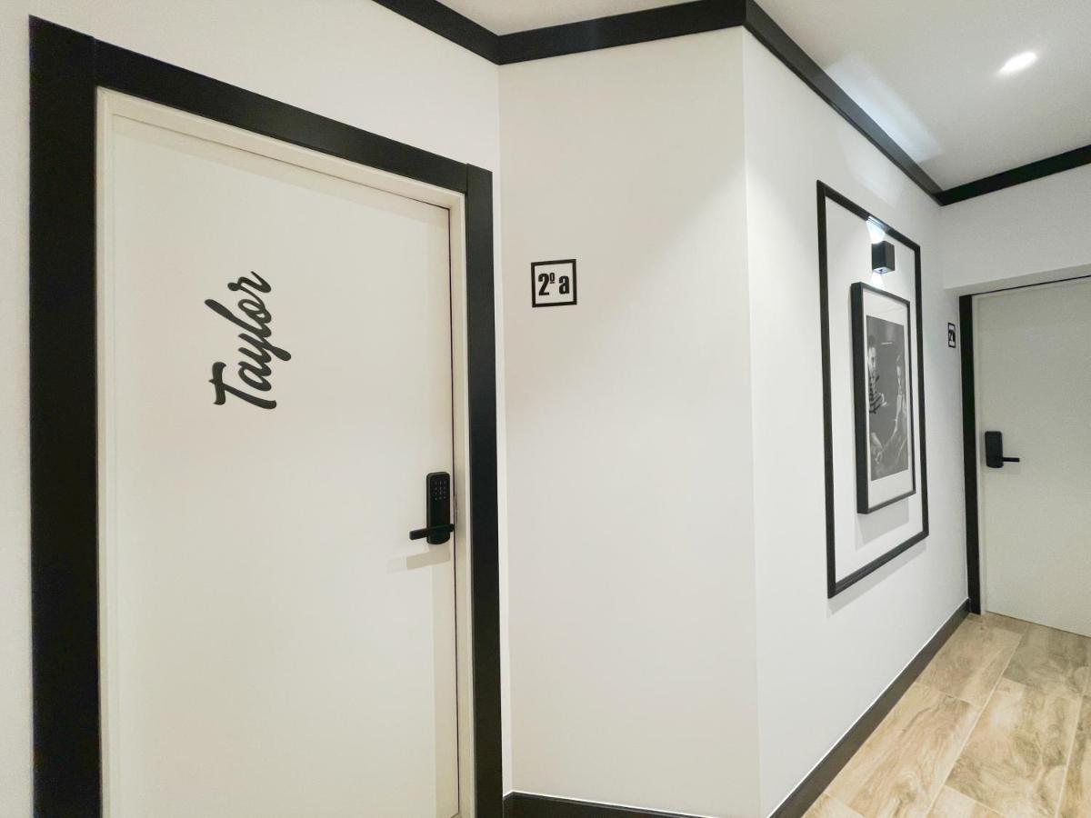 Apartamentos Mk77 Leon - Lancia Exterior photo
